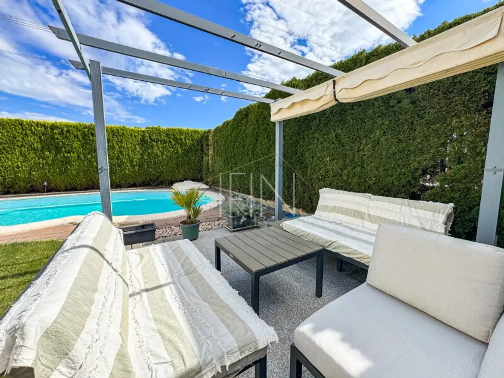 Einfamilienhaus mit Pool, Wellness & großem Garten in Hennersdorf