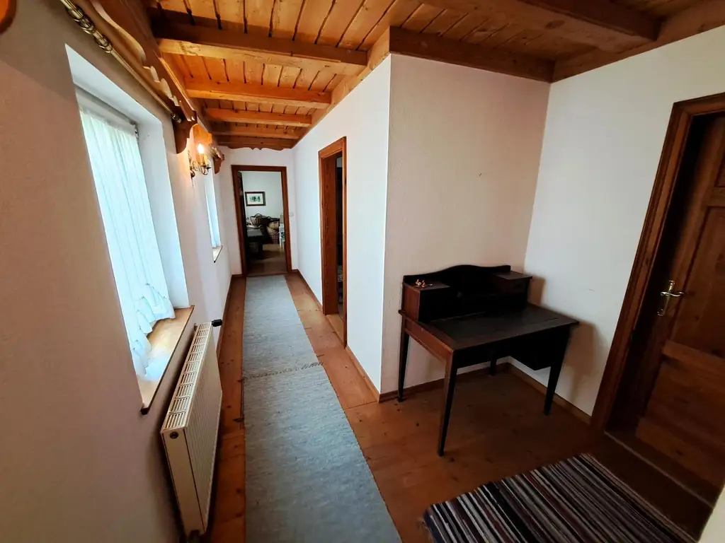 charmantes Wohnhaus mit zwei Wohneinheiten, Innenhof-Garten und Werkstatt - Steyr/Steyrdorf