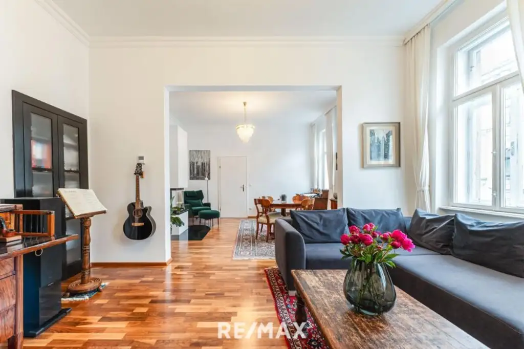 Sanierter Altbau | 3 - 4 Zi | Offener Kamin | Grenze 18. Bezirk