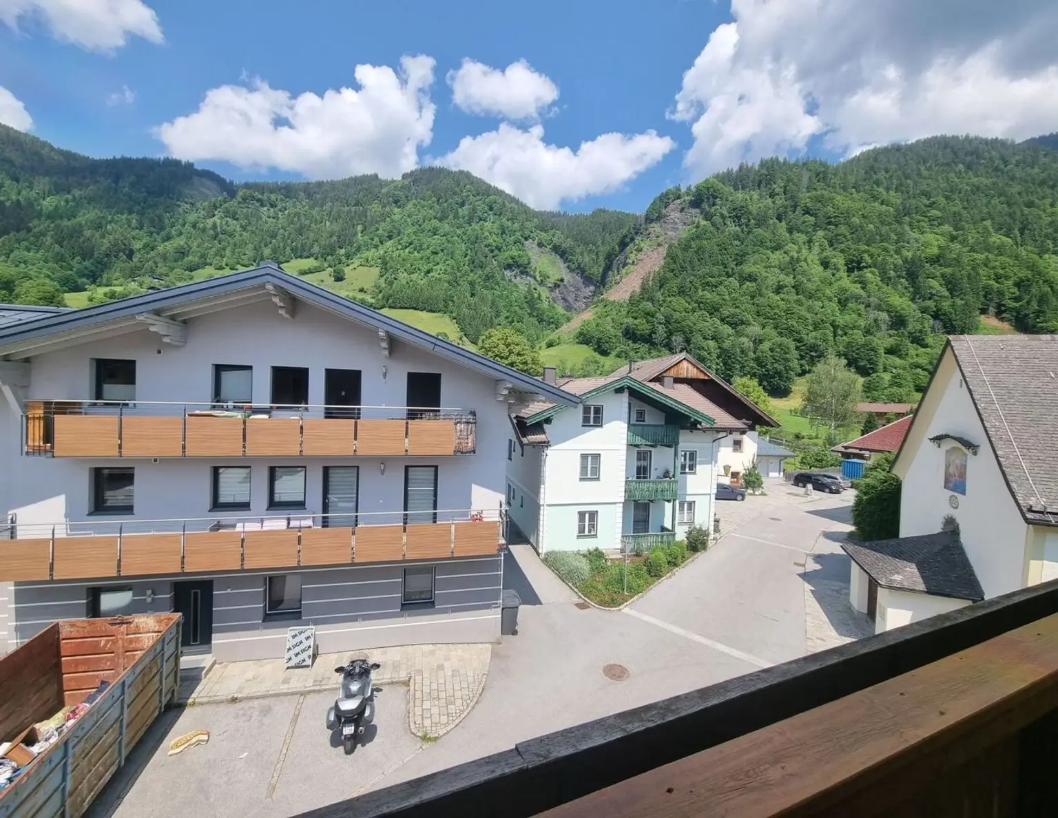 2,5 Zimmer Wohnung mit Balkon in Goldegg-Weng