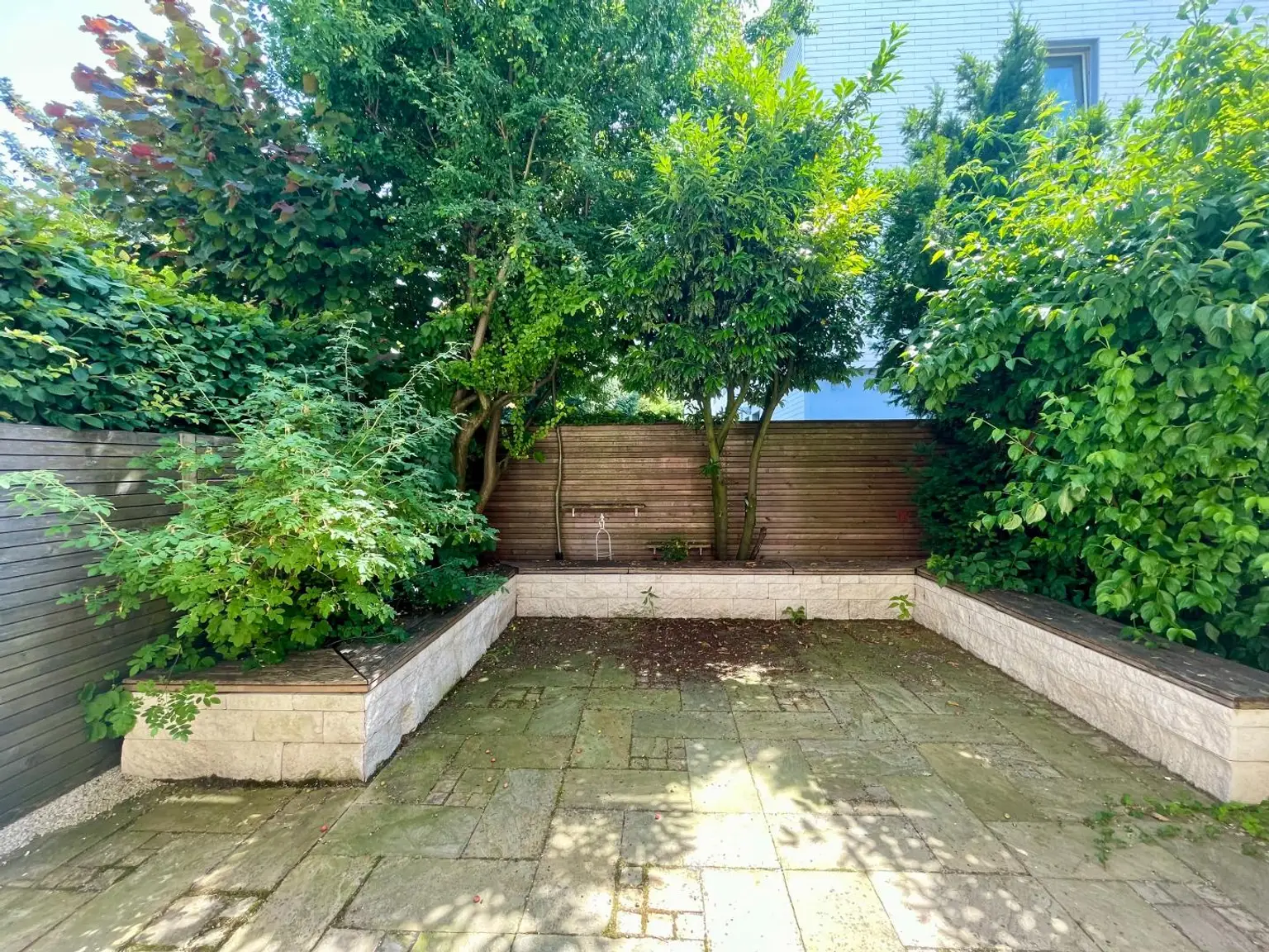 FEIN WOHNEN! CHARMANTE MAISONETTEWOHNUNG/REIHENHAUS IN TOP LAGE!