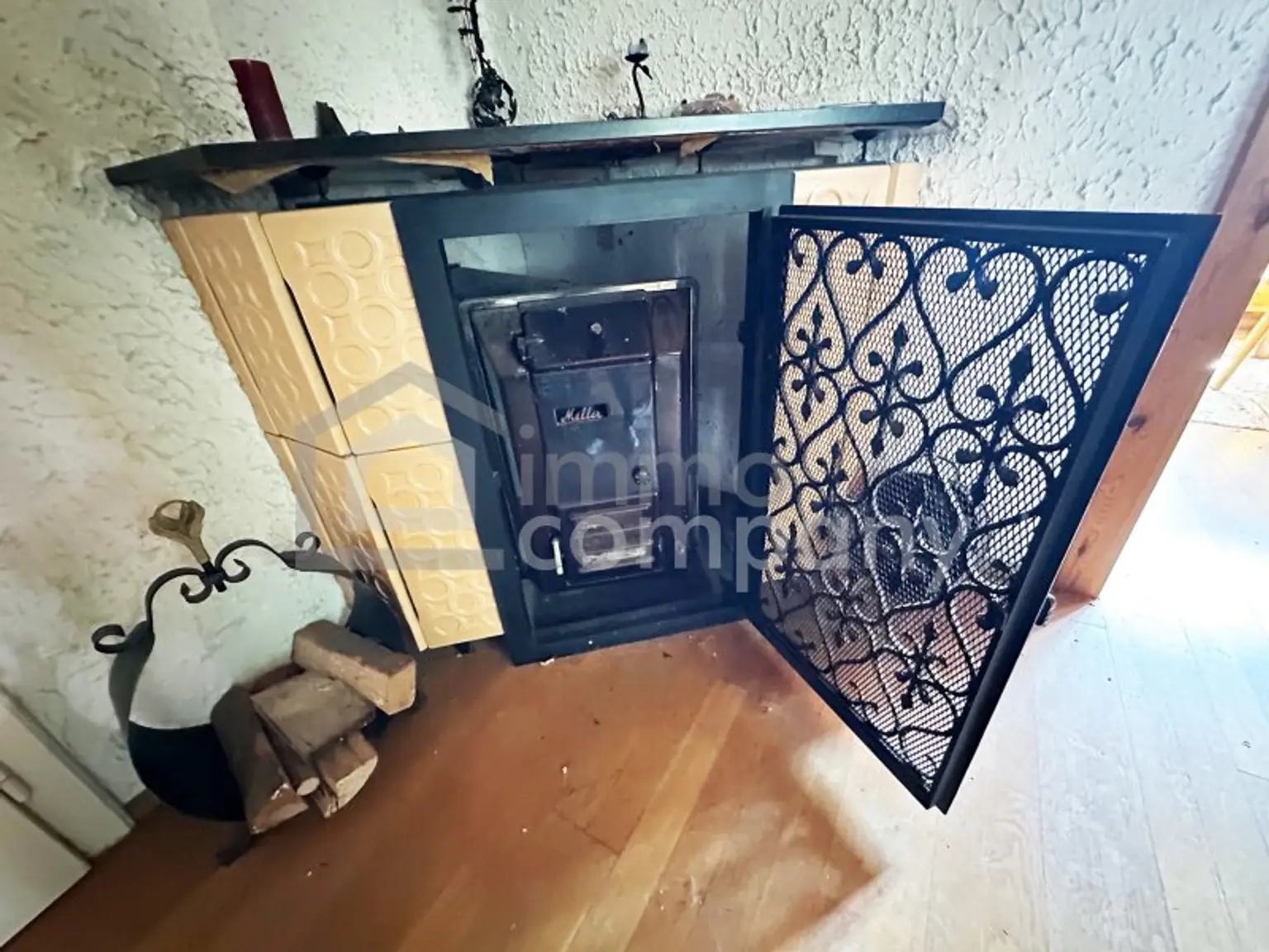 Uriges Landhaus - Traumlage - plus  Pool - Grundfläche 1.594 m² - Renovierung und Schönheitsreparaturen sind erforderlich, dennoch sofort beziehbar!