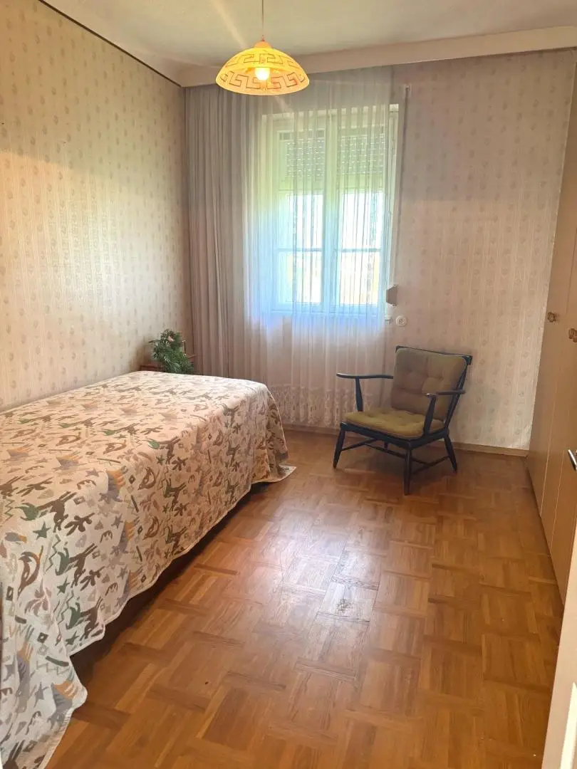 "Einfamilienhaus mit 2535m² großem Grundstück!"
