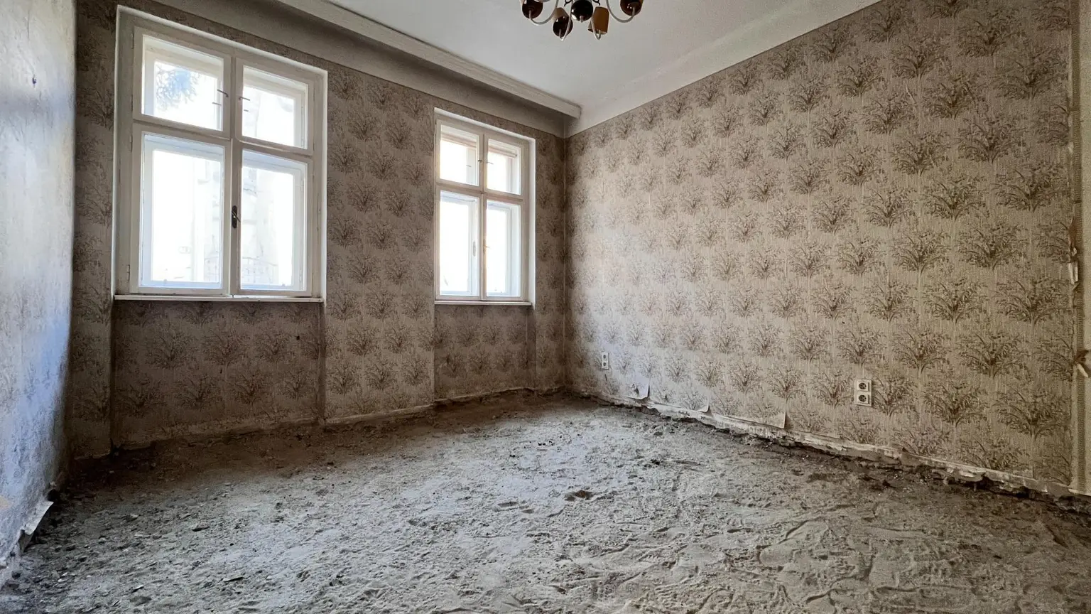 -20000434_1004159911_16344382