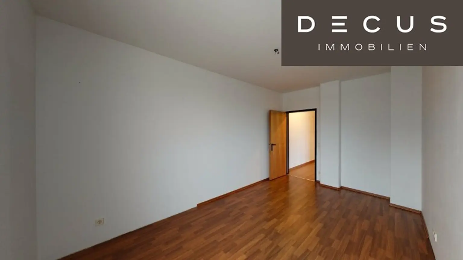 2 ZIMMER | EINBAUKÜCHE | UNWEIT DES TRAISENPARKS