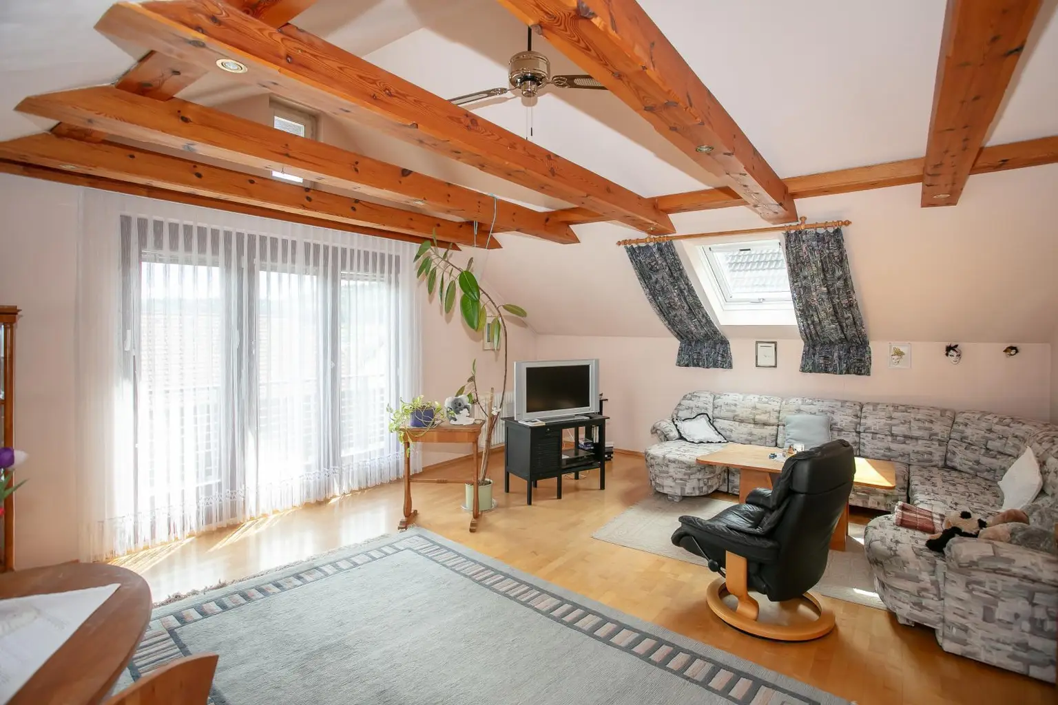DG_Wohnzimmer_Ansicht 1