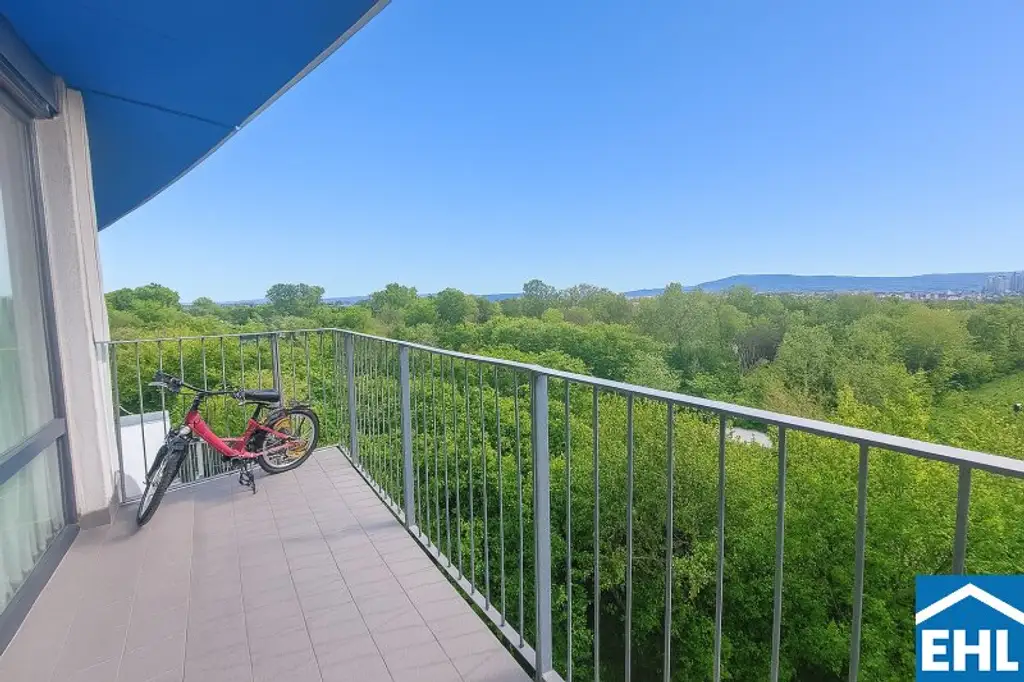 2-Zimmer-Wohnung mit traumhaften Blick ins Grüne und Pool!