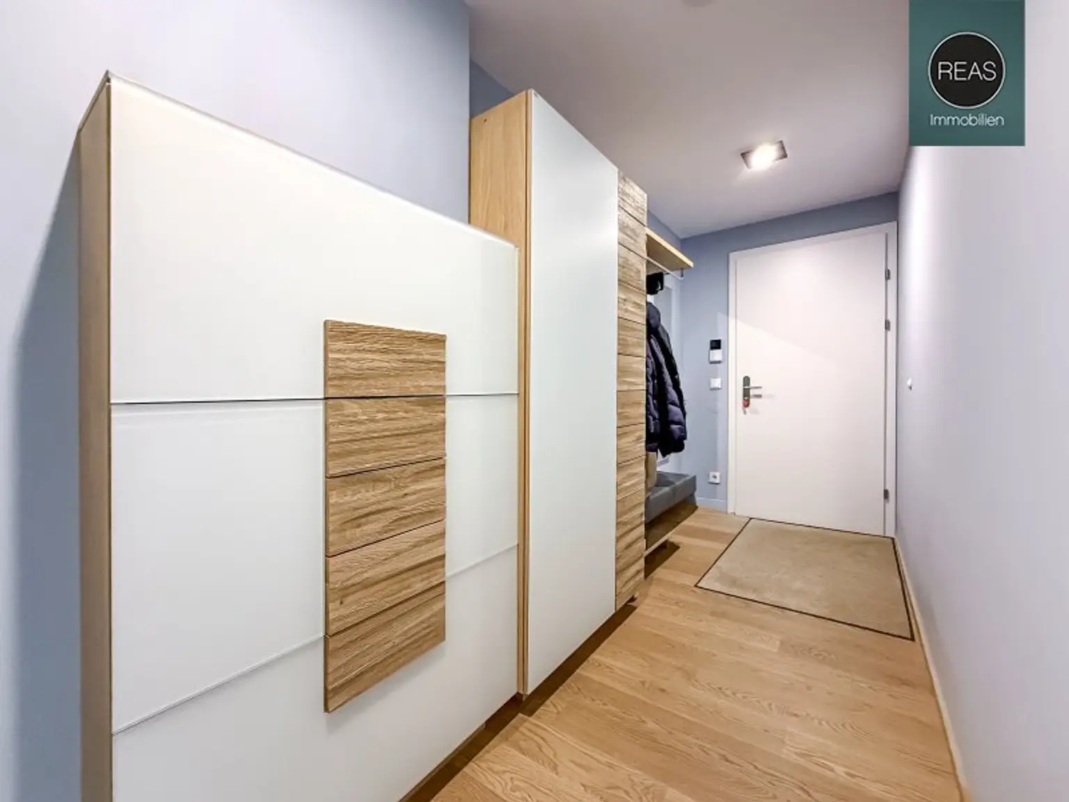 Traum Balkon - Wohnung in Hietzinger Bestlage! Garage verfügbar!