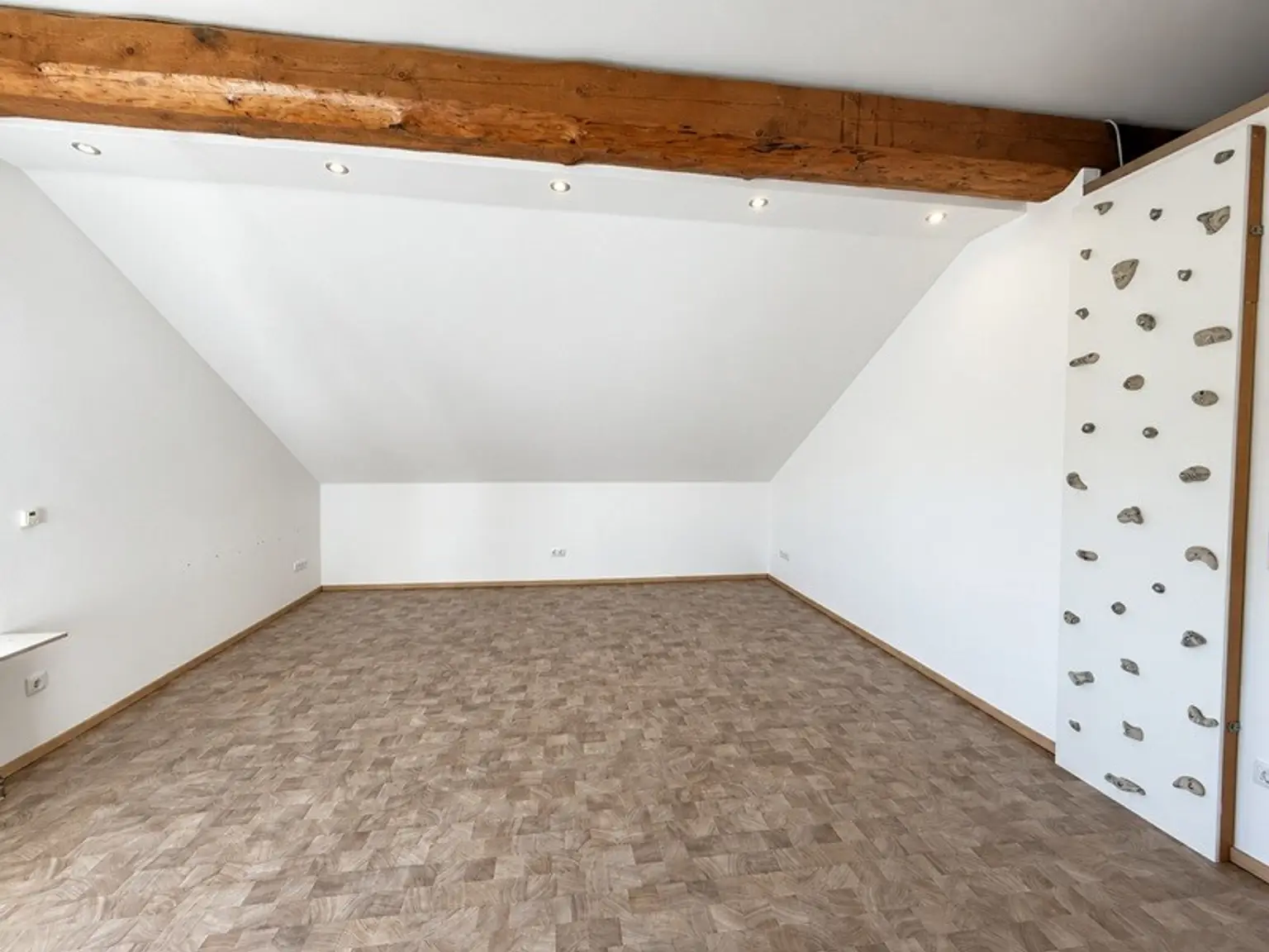 Kind 1 Dachgeschoss