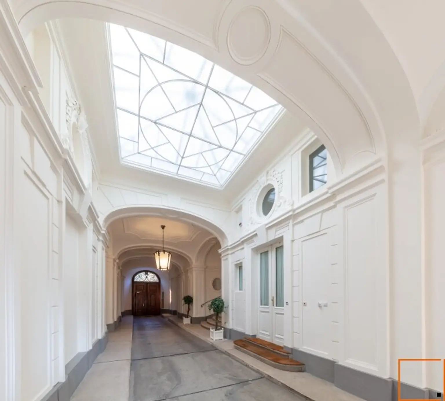 Repräsentative Palaiswohnung beim Theresianum