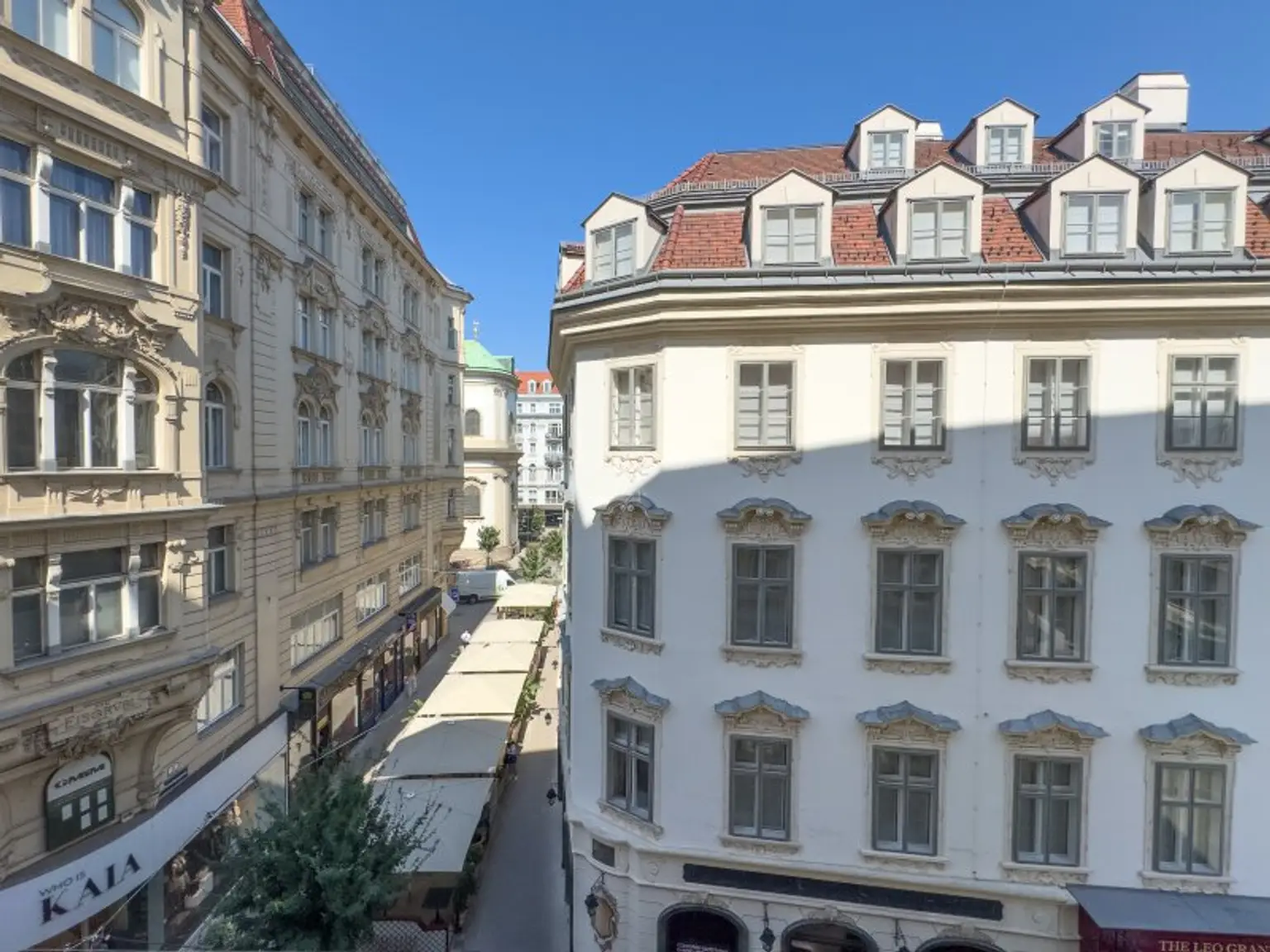 Aussicht zum Leo Grand und Peterskirche