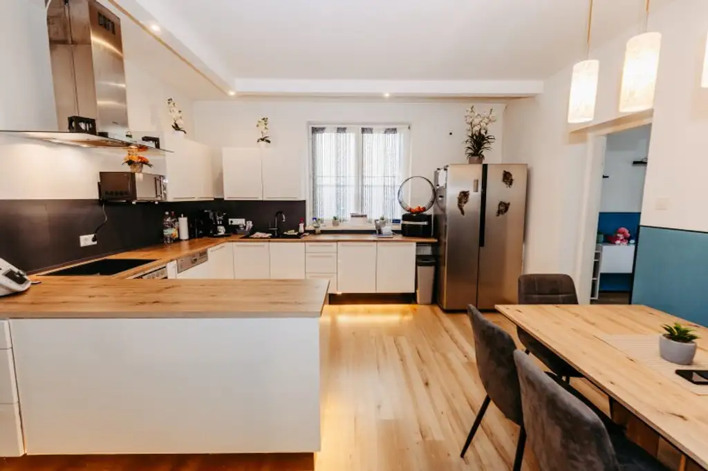 Verlieben sie sich in diese  generalsanierte Immobilie