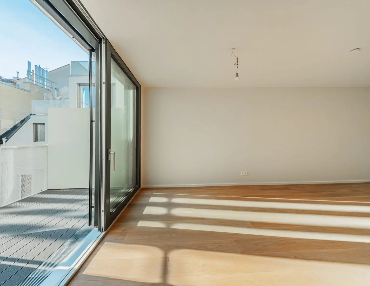 ESSENZ NO. 1 - Die neue Avantgarde des Wohnens - Großzügige 2-Zimmer-Wohnung mit Balkon