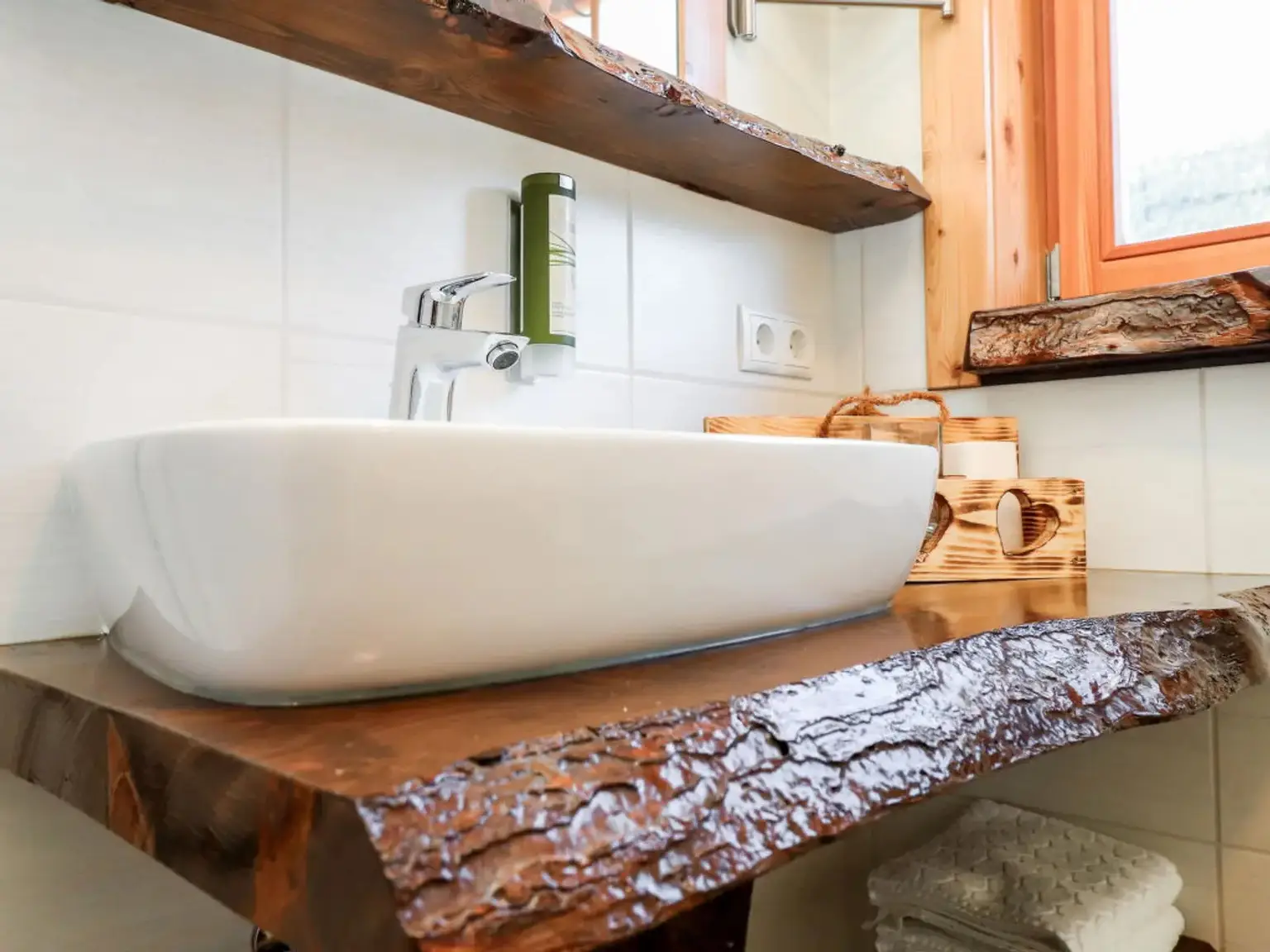CHALET FÜR 7 – 8 PERSONEN IN KÄRNTEN MIT UNVERBUNDENER AUSSICHT In der Nähe der Ski- und Wandergebiete Bad Kleinkirchheim & Turracher Höhe!
