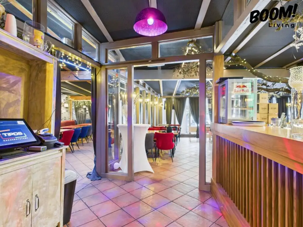 Attraktives Geschäftslokal in 1110 Wien: 1337m², Garten & Kleinhaus für 4.100€/Monat!
