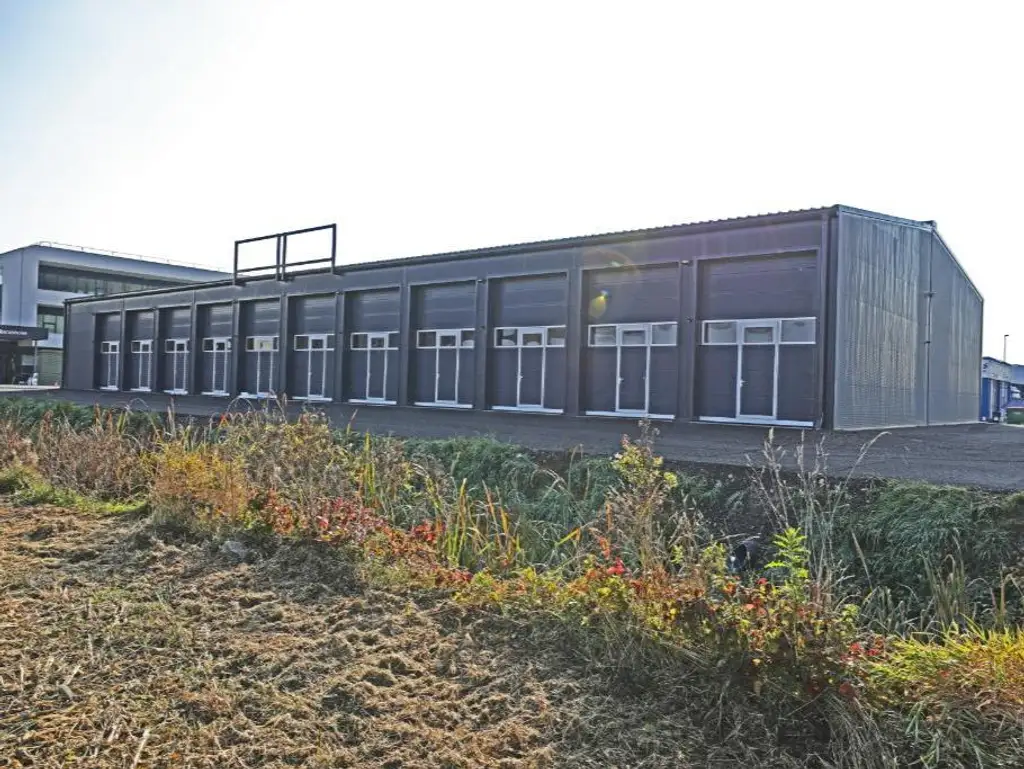 Garage, bzw. Lager ab September zu vermieten