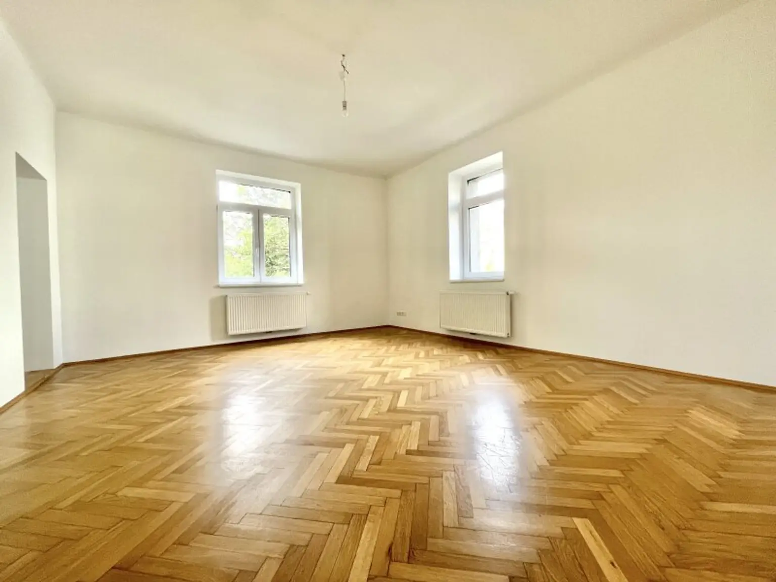 ***Großzügige 4-Zimmer-Wohnung mit 2 Balkonen in Top-Lage des 19. Bezirks – Nähe Kahlenberg***