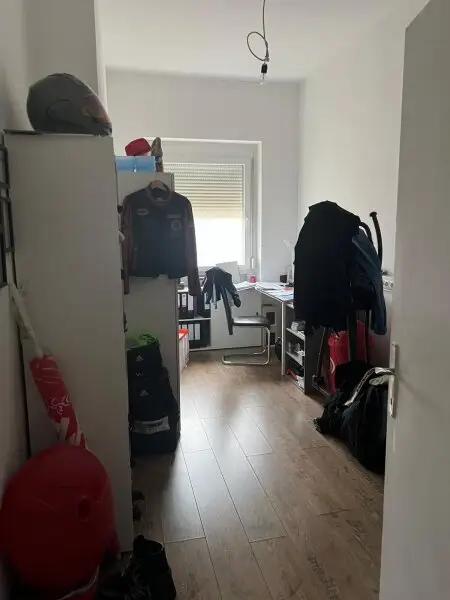 Schöne 4-Zimmer -Gartenwohnung in guter Lage! (WG möglich)