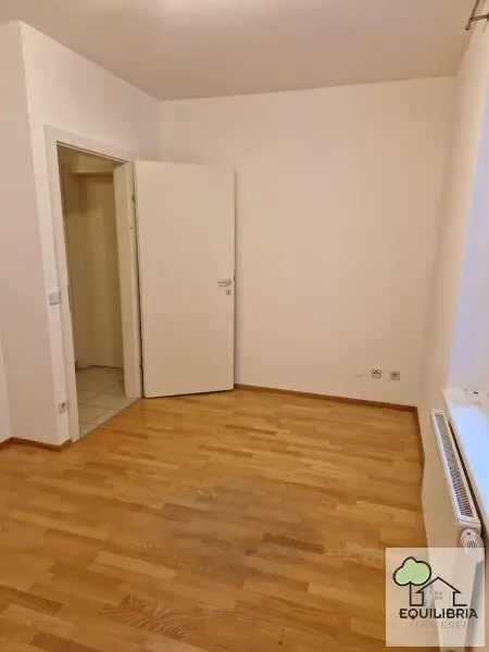 Zentrale Lage Klosterneuburg und barrierefrei - 4-Zimmer-Wohnung mit Garten und Terrasse