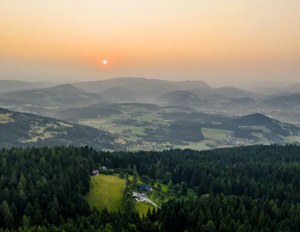 Baugrundstücke mit Zweitwohnsitz-Möglichkeit in herrlicher Naturlage