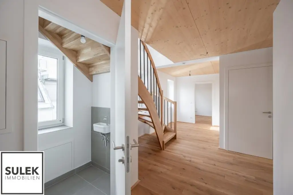 Erstbezug: 3-Zimmer-Maisonette mit hofseitiger Terrasse