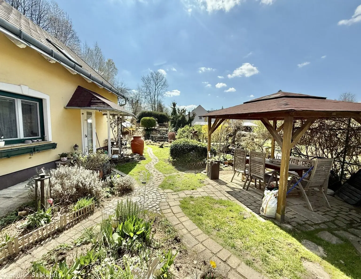 WOHNOASE AM STADTRAND! Stilvolles Einfamilienhaus in Breitenfurt!