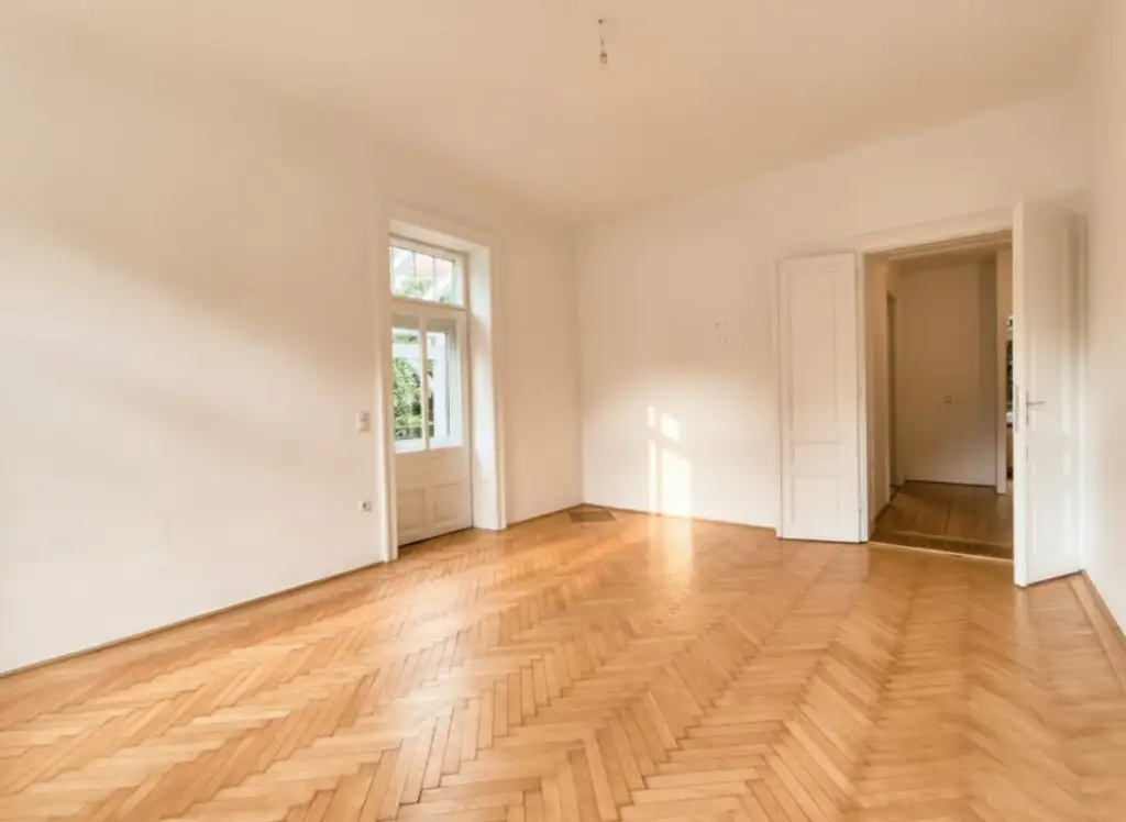 Stilvolle 2-Zimmer-Eigentumswohnung mit Balkon ins Grüne – 1130 Wien, nahe Lainzer Tiergarten