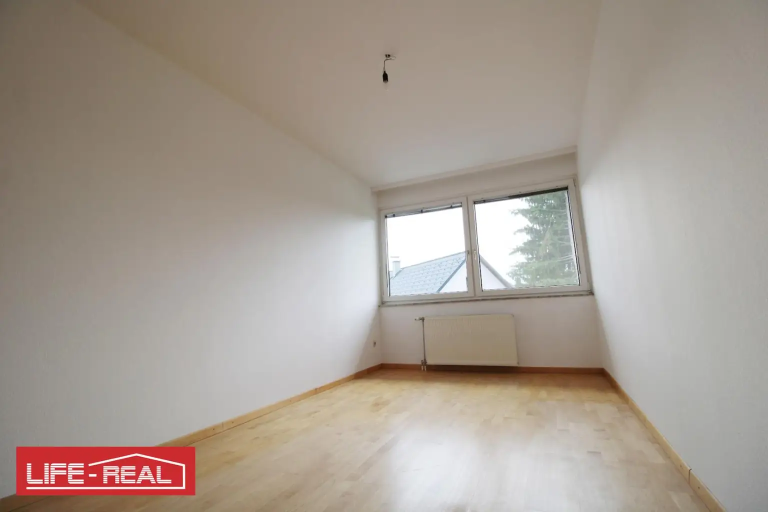 Stilvolle Maisonette-Mietwohnung mit Balkon im Herzen von Linz/Ebelsberg