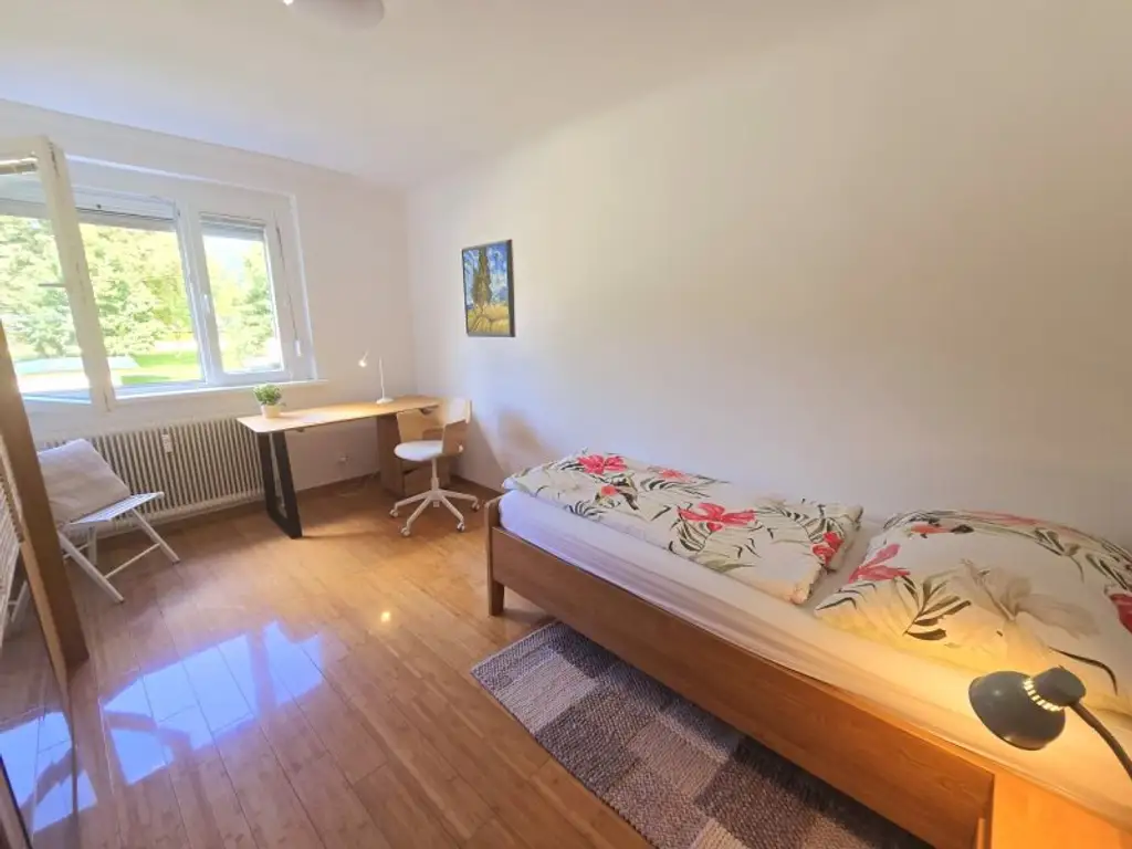 TOP LAGE - Koffer packen und einziehen! - hochwertig ausgestattete, moderne 3-Zimmer Wohnung mit verglaster Loggia - WIE ERSTBEZUG!