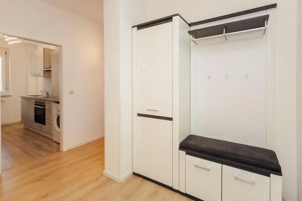 8020 Eggenberg - Eine gepflegte, renovierte , 2 Zimmer-Wohnung mit sonniger Loggia!