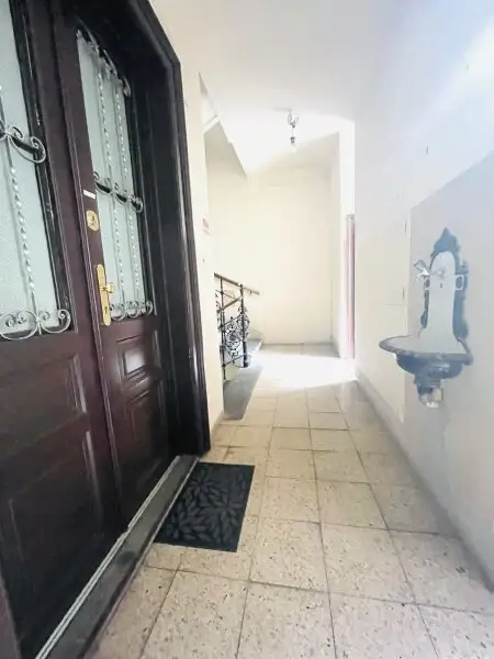 2 Zimmer Altbau-Wohnung mit Potential! im 17. Bezirk!