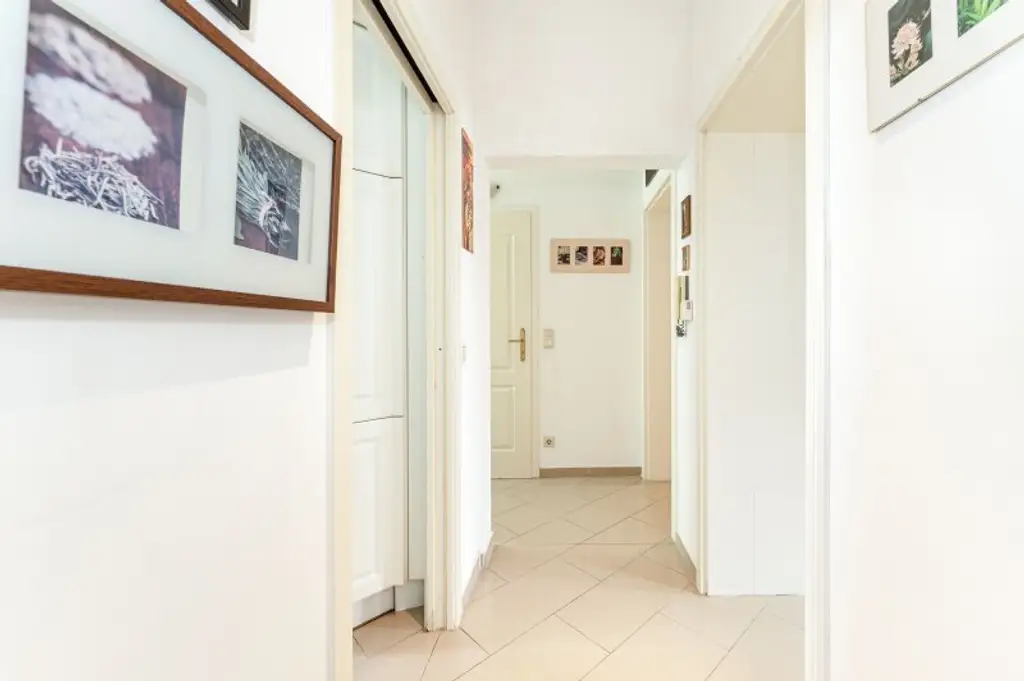 Charmante Wohnung in Hietzing – Stil, Raum und Atmosphäre in der Testarellogasse