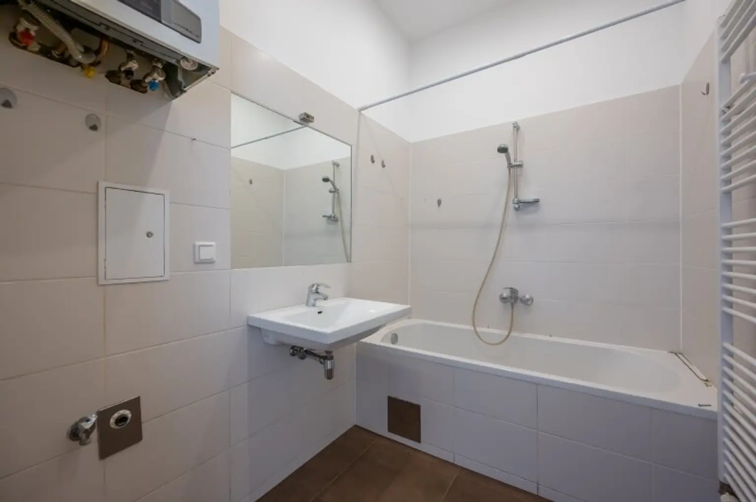 ++NEU++ Bezugsfertig: gepflegte 2-Zimmer Altbauwohnung in toller Lage!