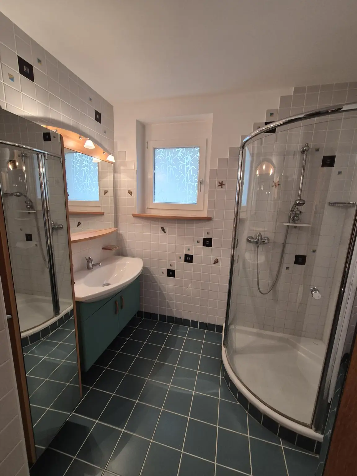TOP GEPFLEGTE 3 ZIMMER WOHNUNG MIT LOGGIA