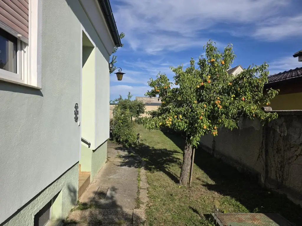 Einfamilienhaus mit Garten und 3 Schlafzimmern