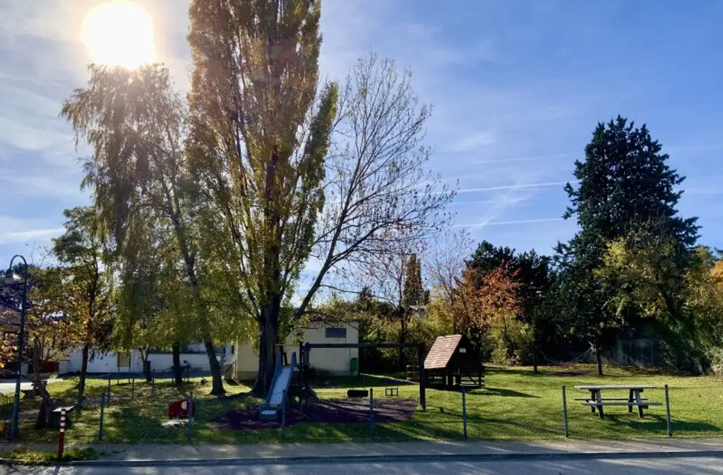 Sonniges Baugrundstück 640 m² in Perchtoldsdorf - auch für Bauträger geeignet - 630.000 €