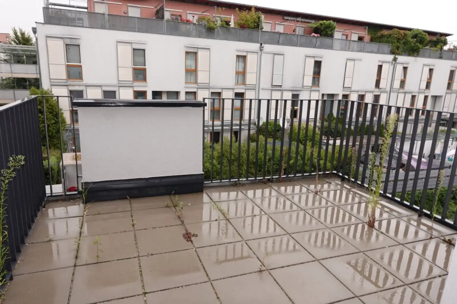 BALKON, HOFSEITIG, ZWEITBEZUG -2 Zimmer-Neubauwohnung