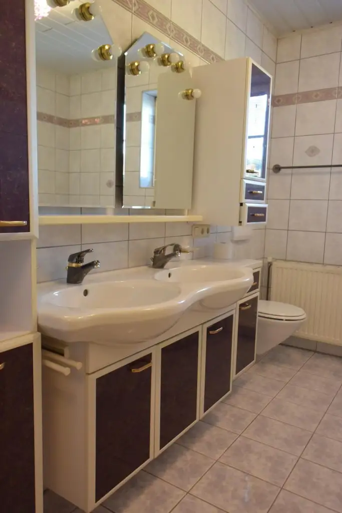 Schöner, sehr gepflegter Bungalow