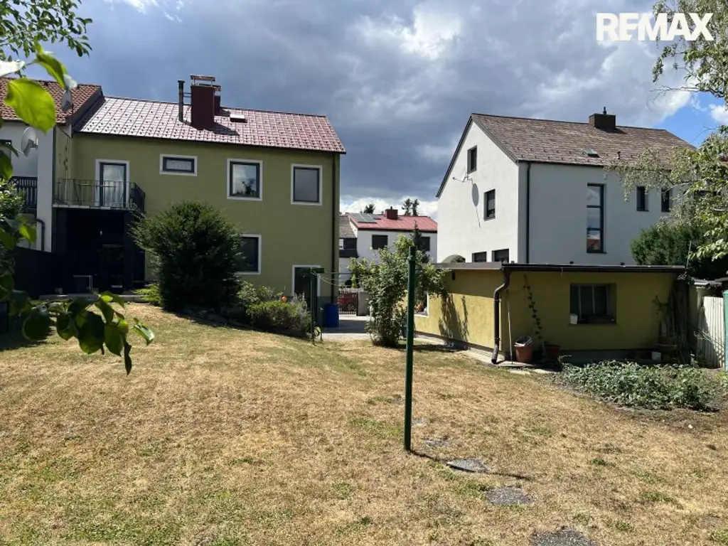 Ein-bzw. Mehrfamilienhaus im Musikantenviertel!