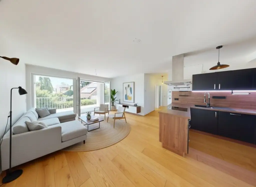 Wer es wirklich entspannt bevorzugt: Terrasse, himmlische Ruhe und Blick ins Grüne! Fußnähe U1!