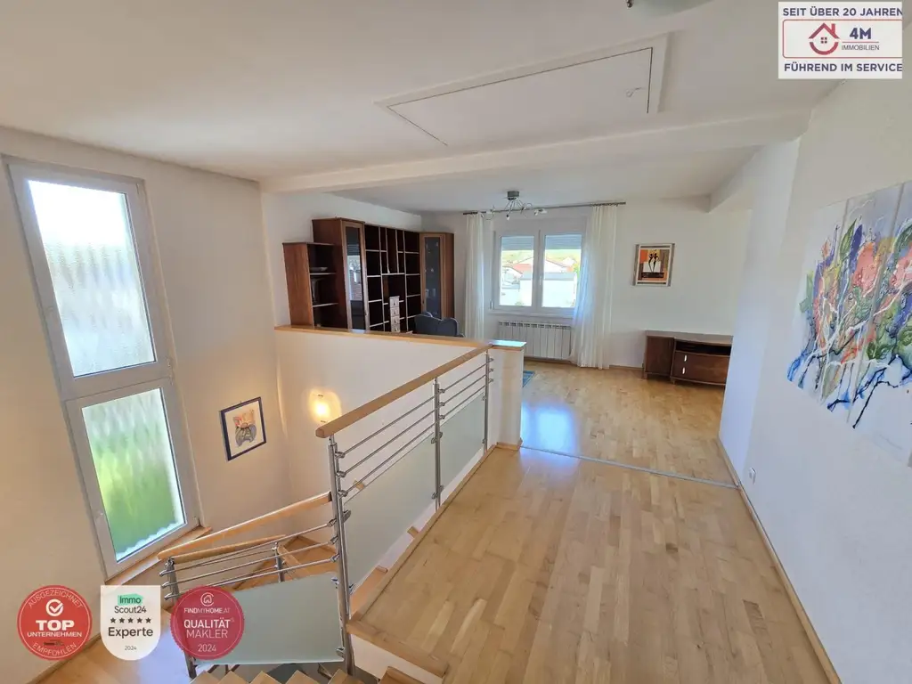 Stilvolles Einfamilienhaus mit gepflegtem Garten in bester Lage von Kobersdorf