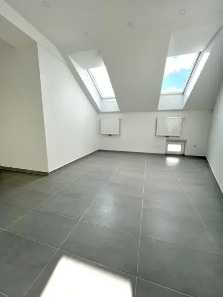Hier bleiben keine Wünsche offen - Exklusive Maisonette mit 44m² Terrasse nahe Naschmarkt zu mieten!