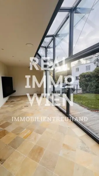 Moderne Villa mit Traumblick am Rande der Stadt..