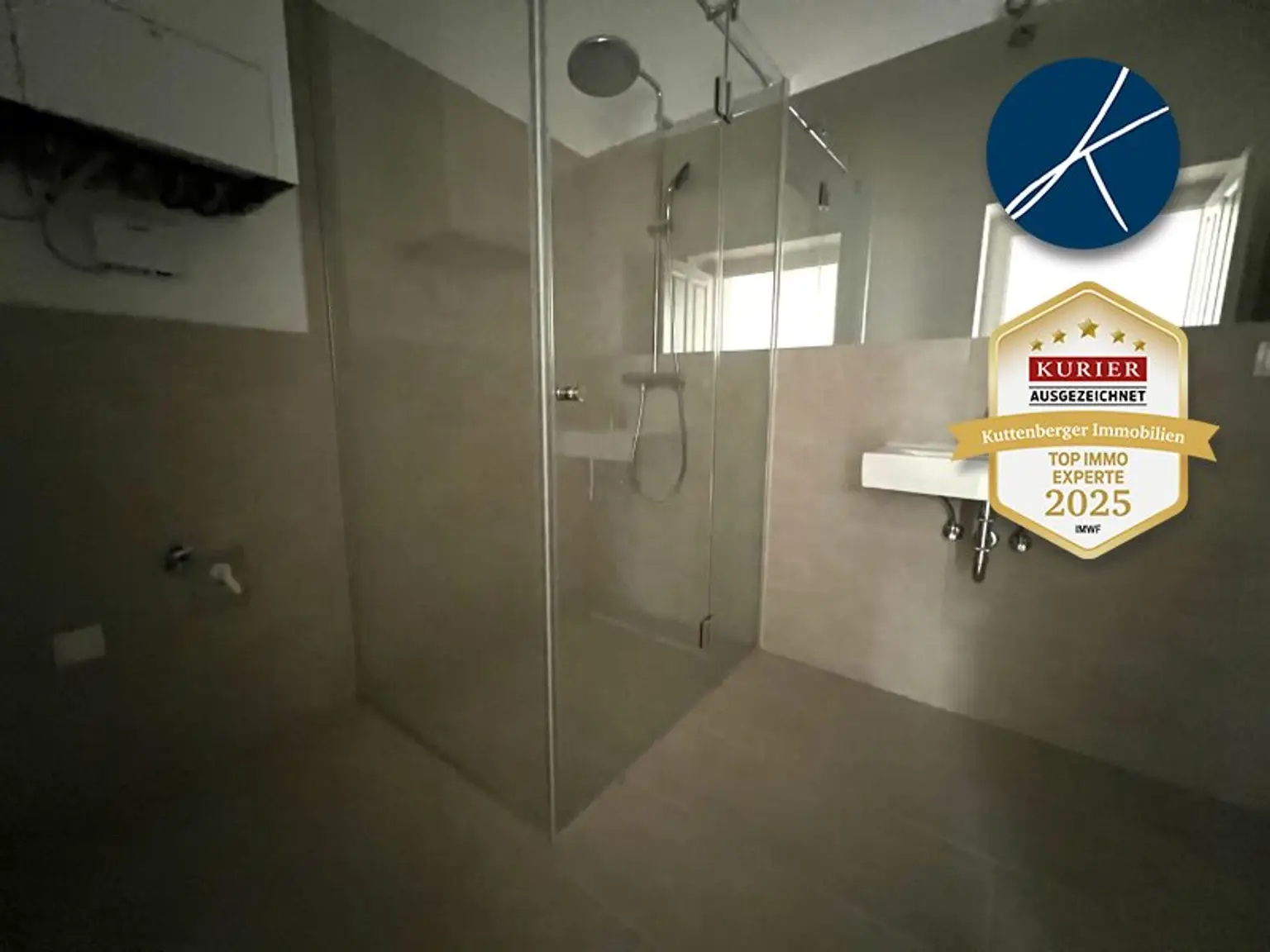 Sanierter Erstbezug: 3 Zimmer-Altbau im beliebten Reindorfviertel
