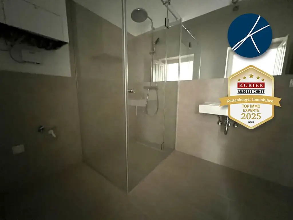 Sanierter Erstbezug: 3 Zimmer-Altbau im beliebten Reindorfviertel
