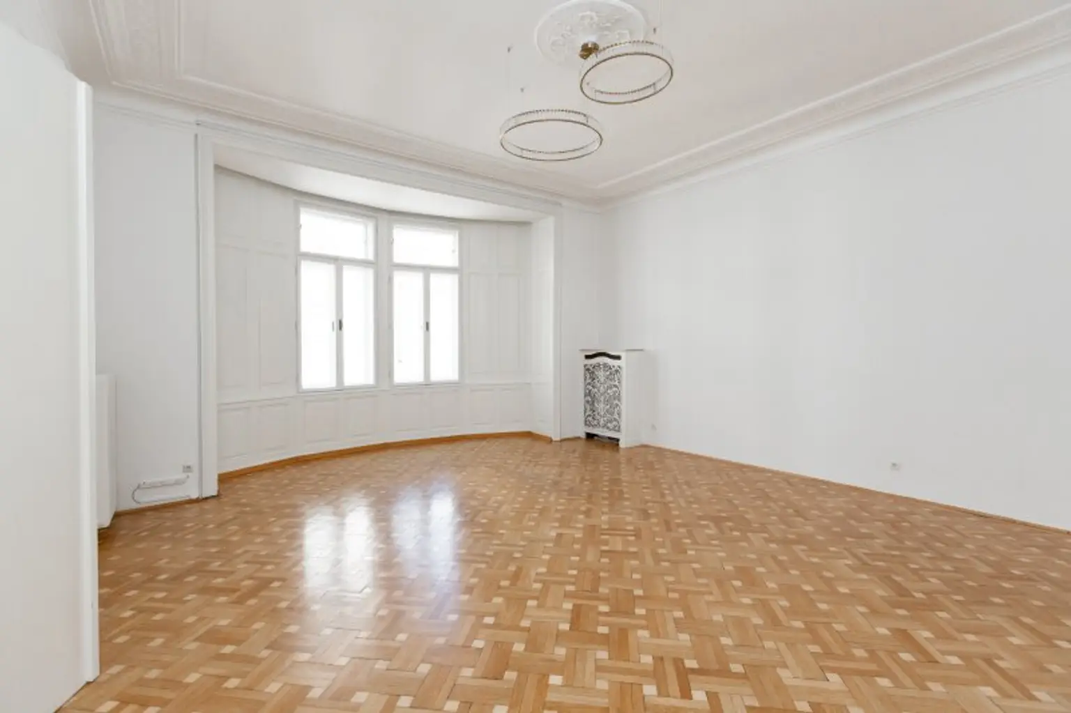 Großzügige, charmante 137 m² Altbauwohnung I perfekter Grundriss