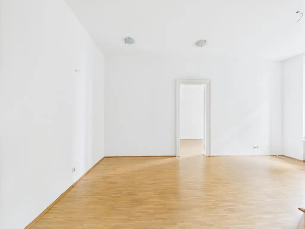 Linz/Zentrum: Büro- Ordinations- Praxisfläche im Herzen von Linz mit ca. 150 m2 + BALKON