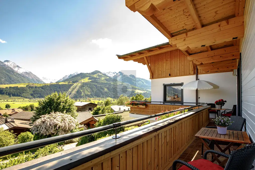TRAUMHAFTER AUSBLICK! APPARTMENTHAUS ZUR TOURISTISCHEN VERMIETUNG MIT EIGENTUMSWOHNUNG