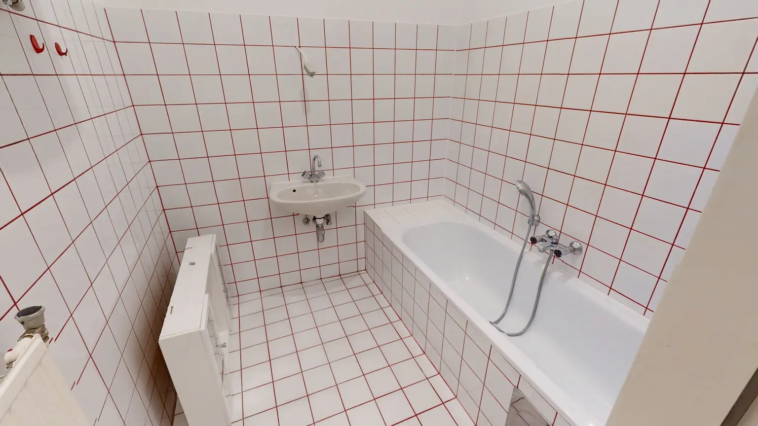 Unbefristet / Helle Altbauwohnung nahe Sonnenbergplatz