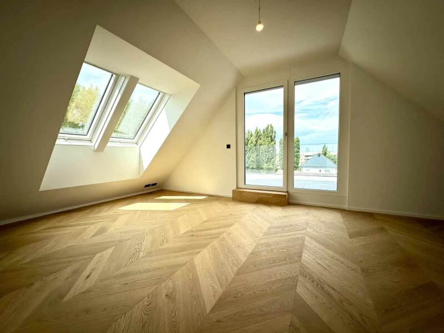 PENTHOUSE LIVING - 5 TERRASSEN - AUSBLICK - WÄRMEPUMPE - DECKENKÜHLUNG - NÄHE U1!